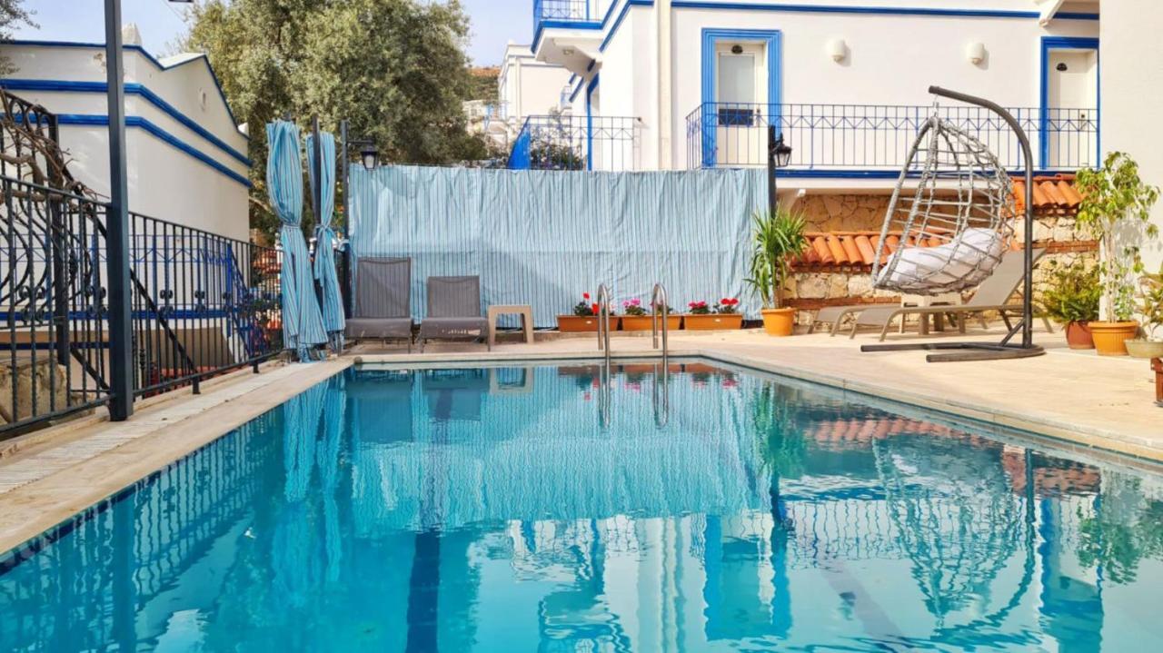 Shared Pool Flat Located 3 Min To Beach In Kalkan Lägenhet Exteriör bild