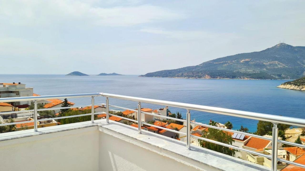 Shared Pool Flat Located 3 Min To Beach In Kalkan Lägenhet Exteriör bild